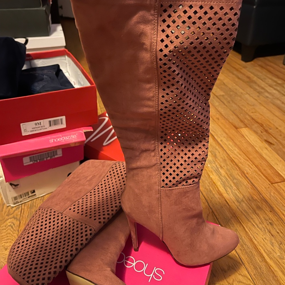 Heels (36)